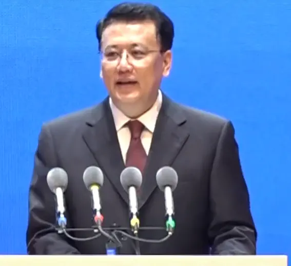 Portrait of Yuan Jiajun