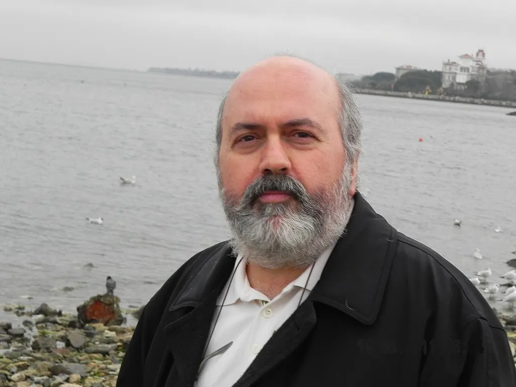 Portrait de Hikmet Temel Akarsu