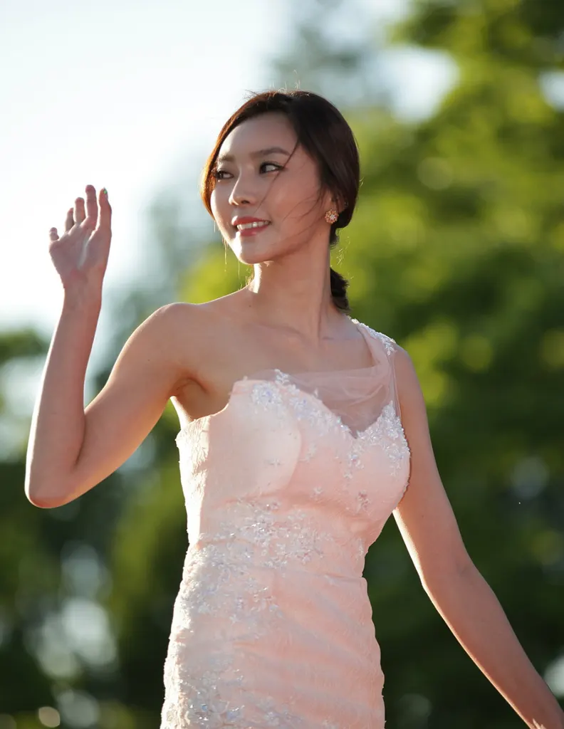 Portrait of Ha Joo-hee