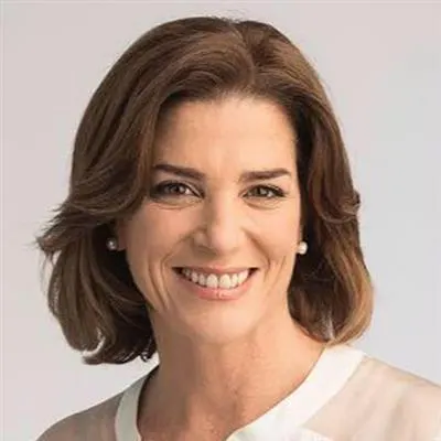 Portrait of Débora Pérez Volpin