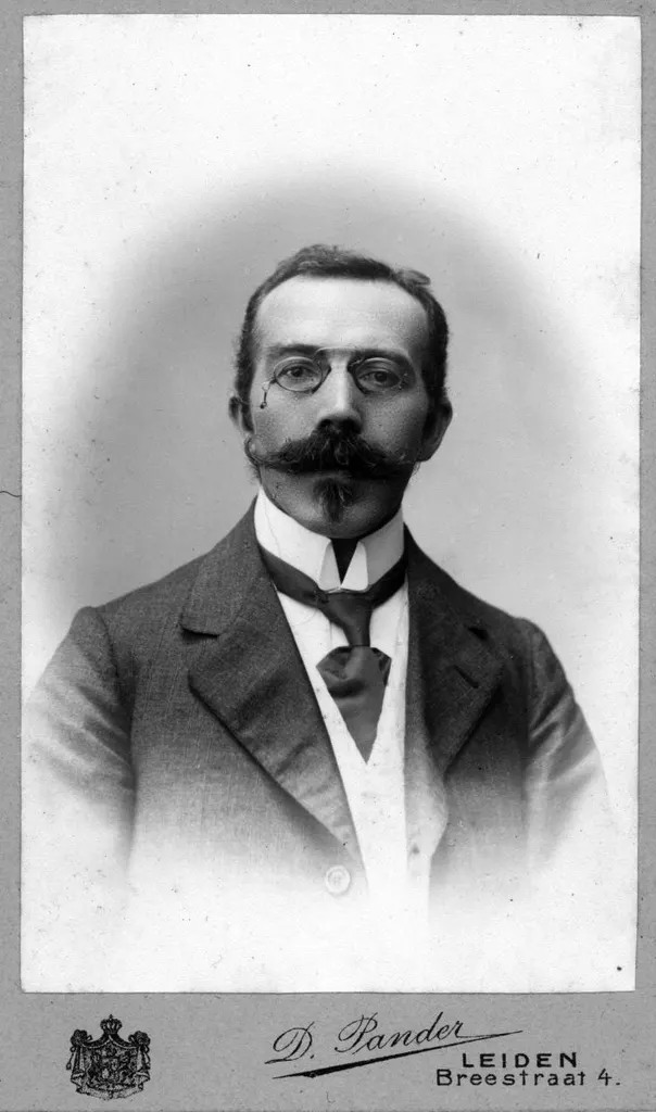 Retrato de Josef Markwart