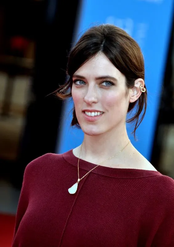 Portrait of Rebecca Thomas