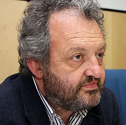 Portrait of Steve Della Casa