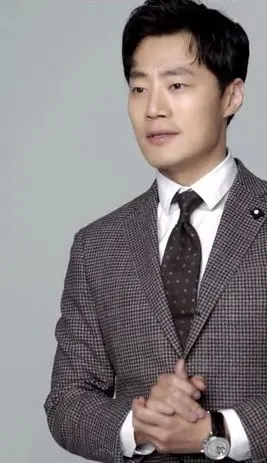 Portrait of Lee Hee-joon