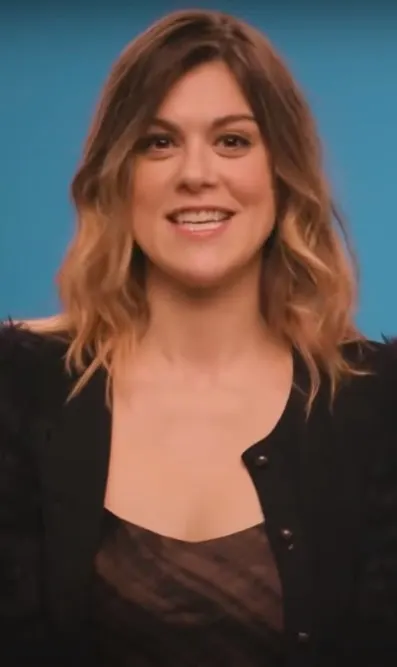 Portrait of Lindsey Shaw