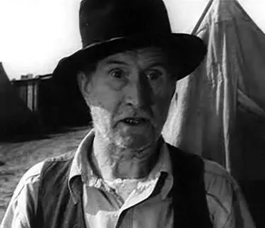 Portrait de Russell Simpson