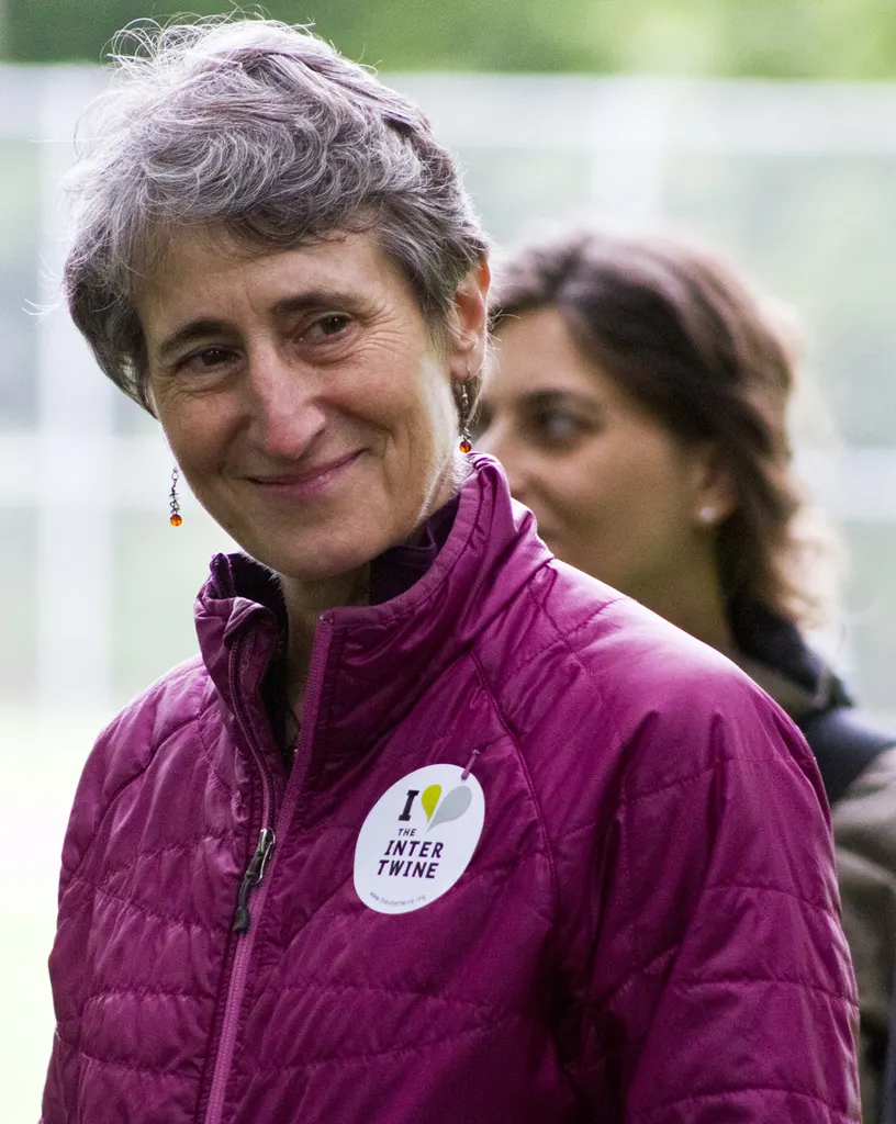 Portret van Sally Jewell